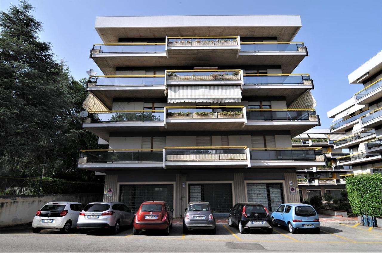 Sole & Querce Apartments- Bike Friendly With Garage Ланчано Екстериор снимка